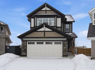 1525 Darby Bay SW, Edmonton, AB T6W 4N5