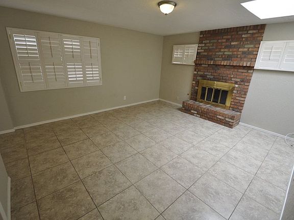 5th image of 2942 W Montebello Ave