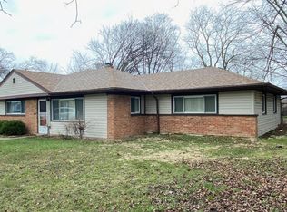 316 Blackhawk Dr, Park Forest, IL