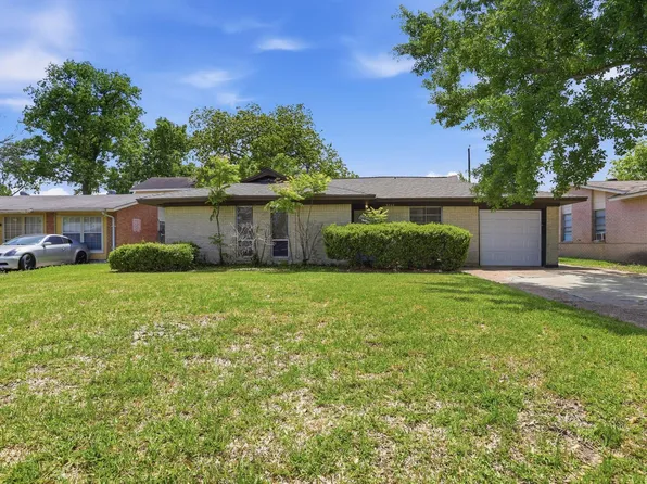 5242 Grace Point Ln, Houston, TX 77048