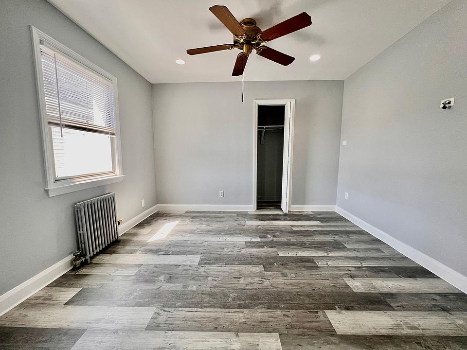 1st image of 128 Fulton St APT 3