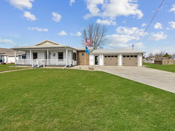 620 W 6th St, Minonk, IL 61760