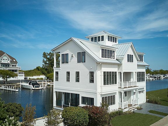 2nd image of 120 Peninsula Dr