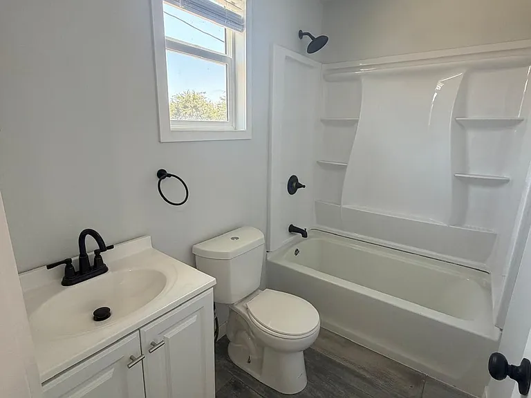 13112 1/2 Vultee Ave — Photo 14