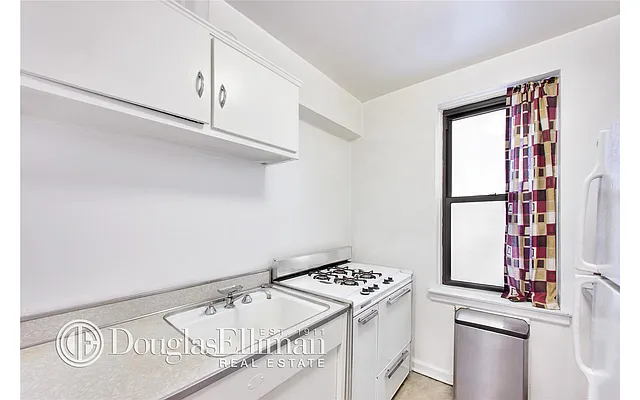 Sold by Douglas Elliman | media 11