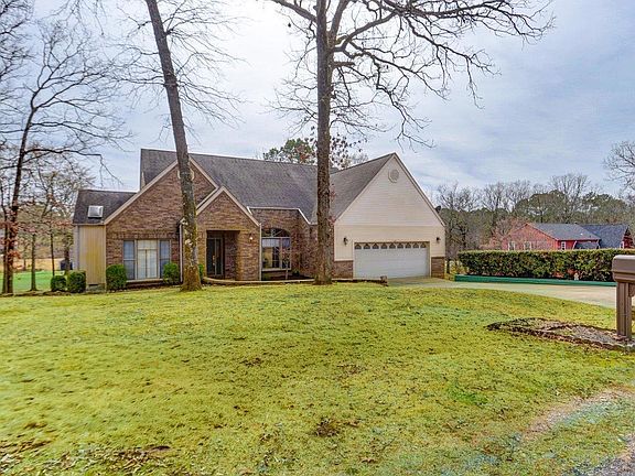 4th image of 120 Pineapple Dr