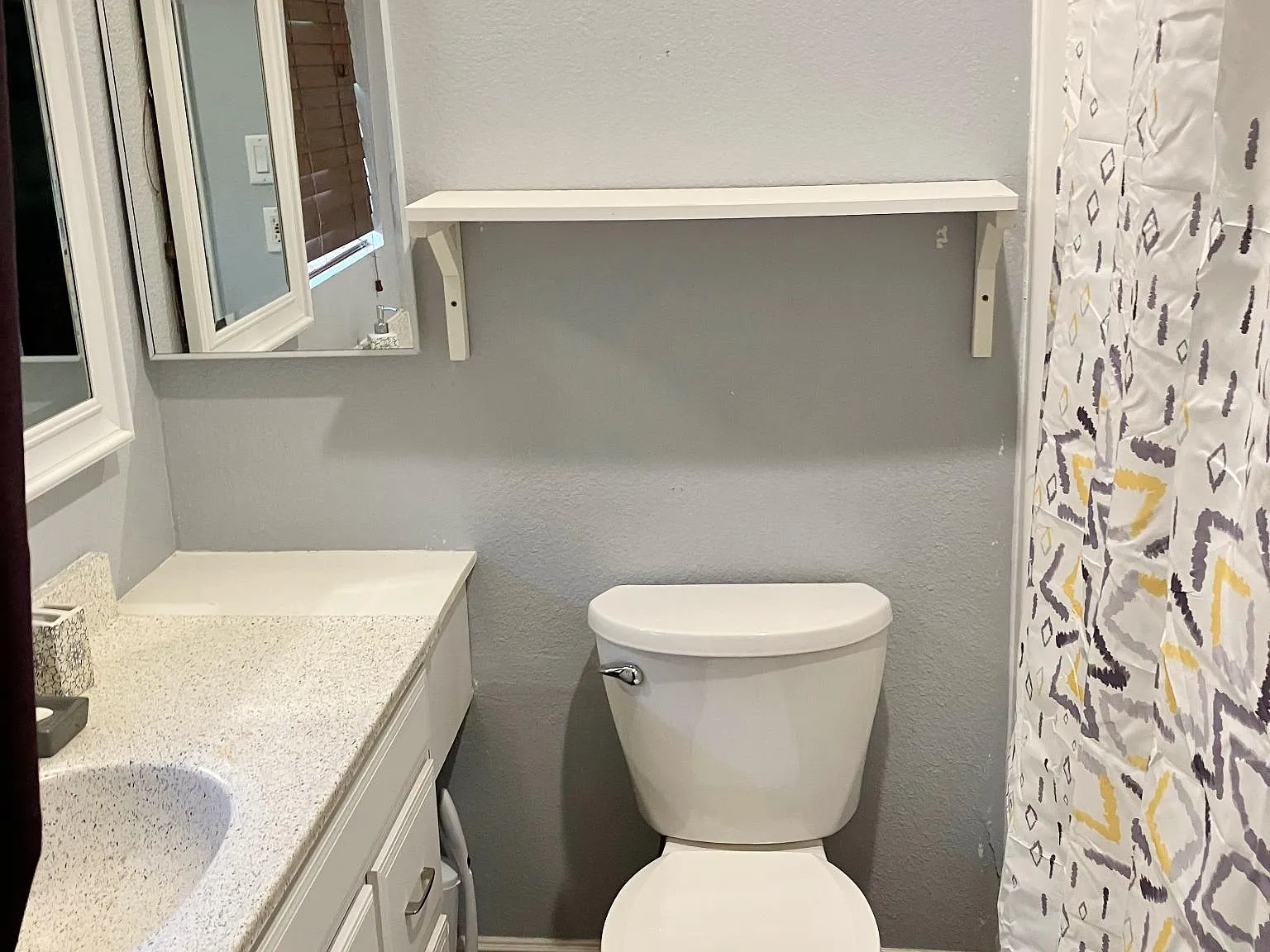 4 bed, 2450 sqft, $1,100 — Photo 4