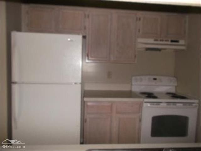 1st image of 4008 Crockers Lake Blvd
