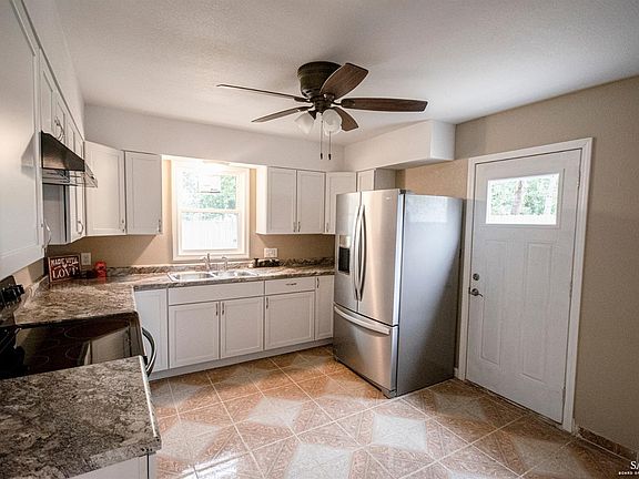 5th image of 873 Birch Dr