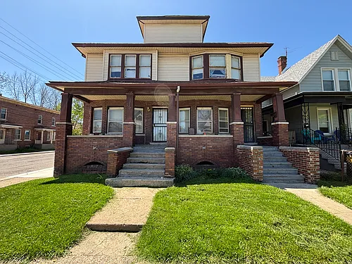 2903 Sheridan St Photo 1