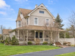 52 Marvin Lane, Islip, NY 11751