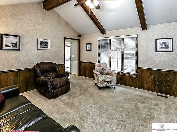4th image of 7545 Glenvale Dr