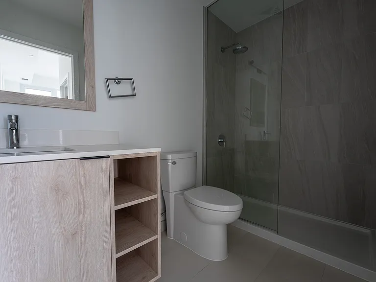 1007 The Queensway #901 — Photo 13
