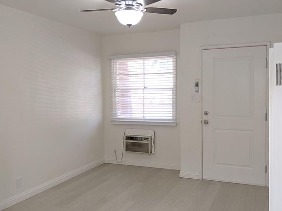 4th image of 1924 Lincoln Ave APT D