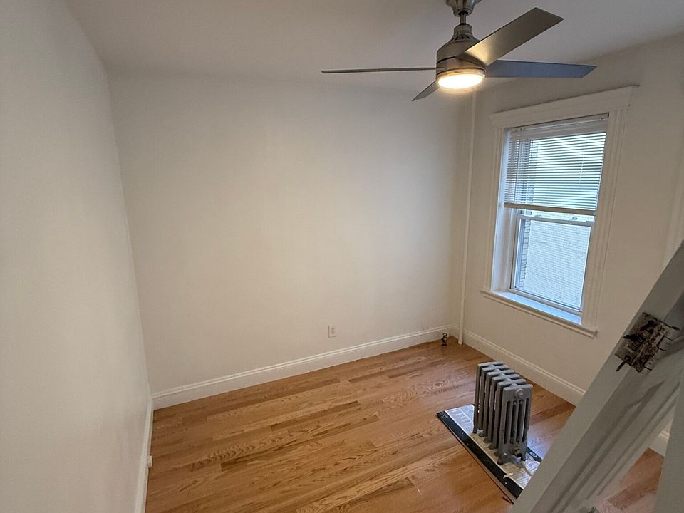 1st image of 147 Park Dr #1