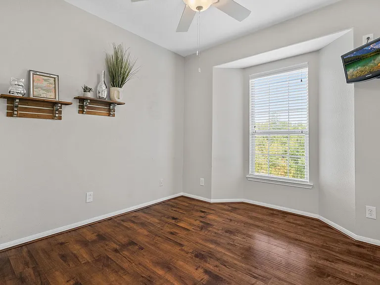 6607 Lake Woodlands Dr #633 — Photo 18