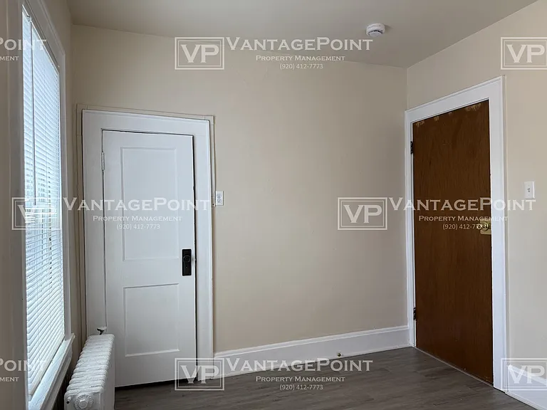 605 W Walnut St #3 — Photo 12