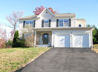 10003 Carters Grove Rd, Fredericksburg, VA 22408