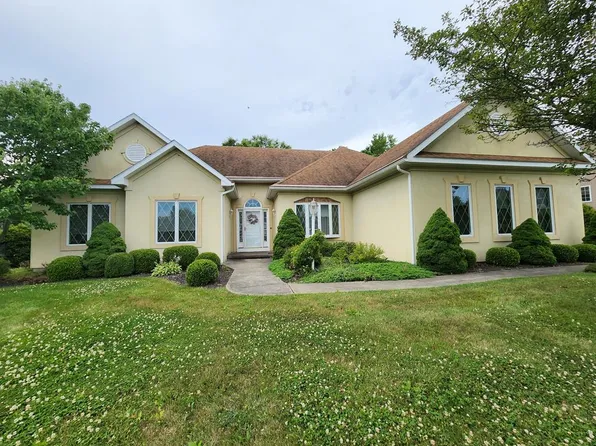 121 Hylan Ter, Horseheads, NY 14845