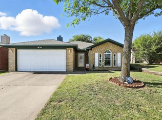 2433 Kelton St, Fort Worth, TX 76133