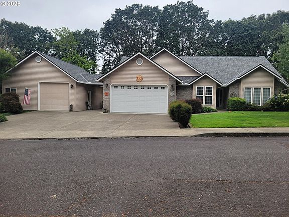 2nd image of 105 Madrona Ct