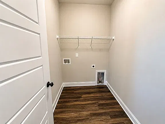 4 bed, 2.5 bath, 2112 sqft, $2,500 — Photo 4