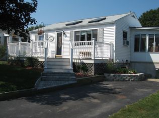 27 Pearl St, Plymouth, MA 02360