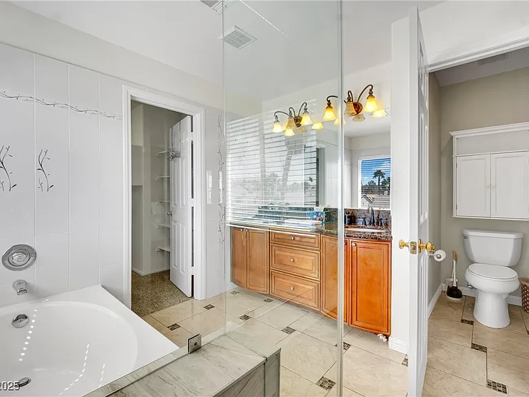 9677 Casper Peak Ct — Photo 36