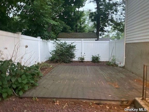 3rd image of 6 Wadsworth Ave
