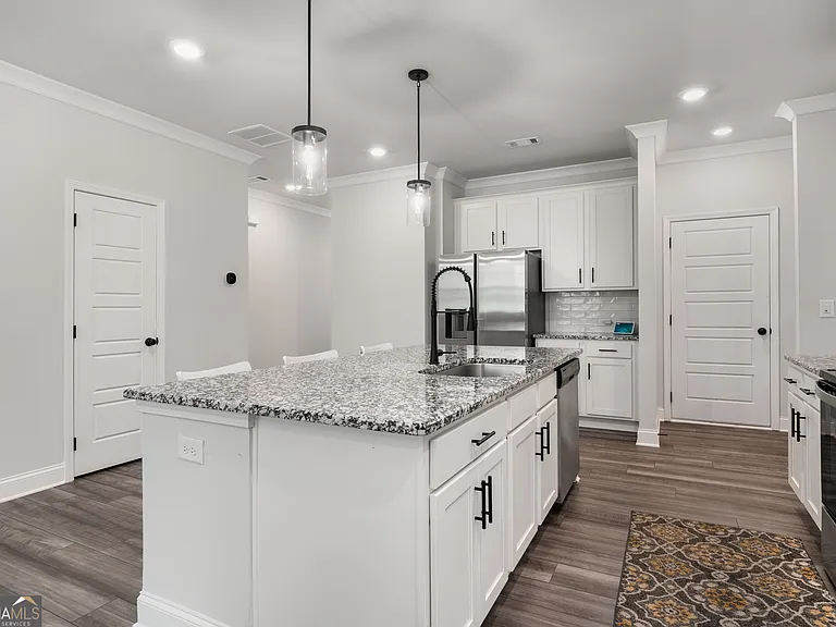 4635 Cypress Park Dr — Photo 9