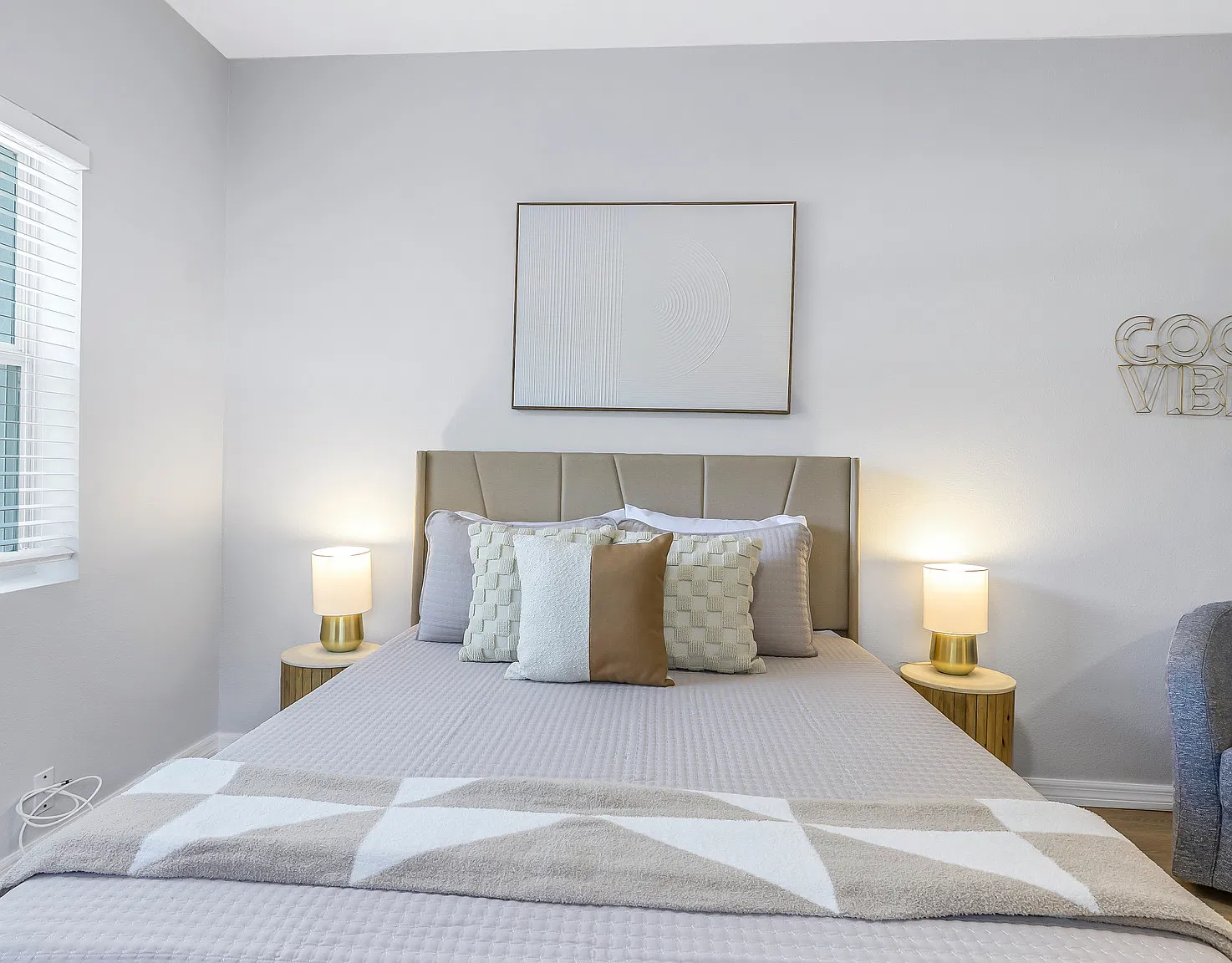 Studio, 350 sqft, $1,350 — Photo 4