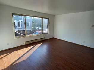 4460 Woodland Park Ave N #9, Seattle, WA 98103