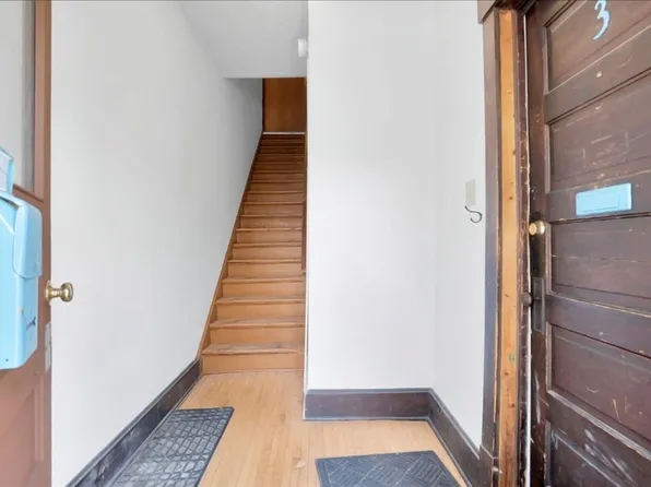 424 Smith, 424 Smith Ave N #7, Saint Paul, MN 55102