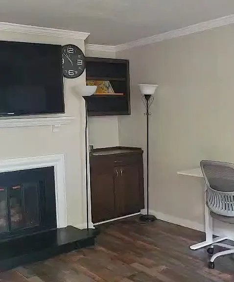 404 Brentwood Point — Photo 11