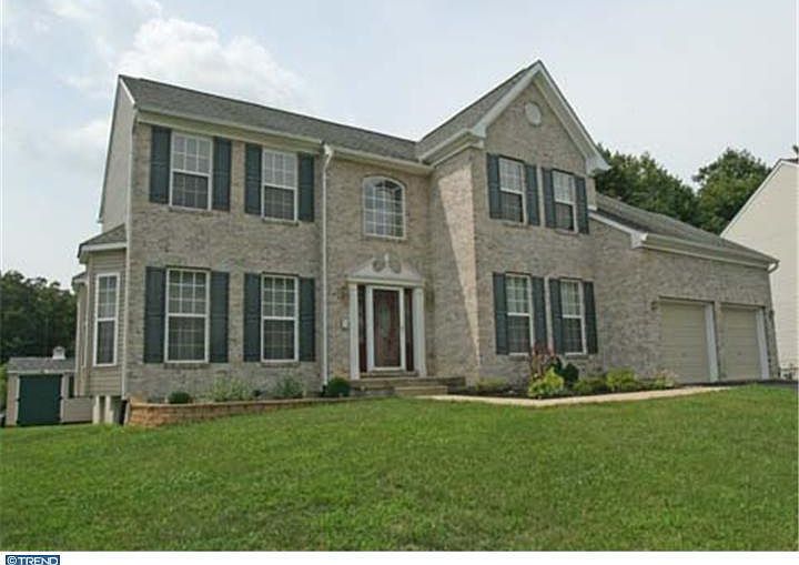 1st image of 53 Glencoe Dr