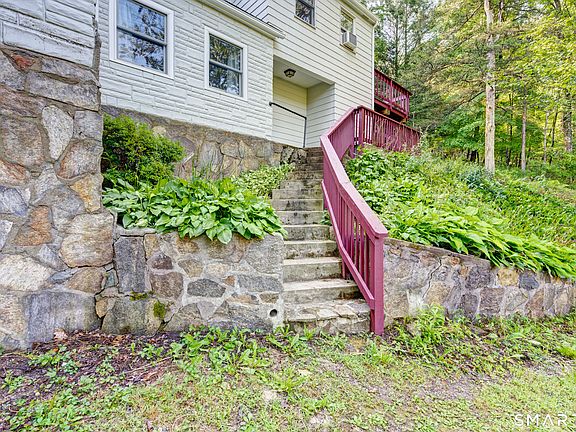 5th image of 1634 Stafford Road