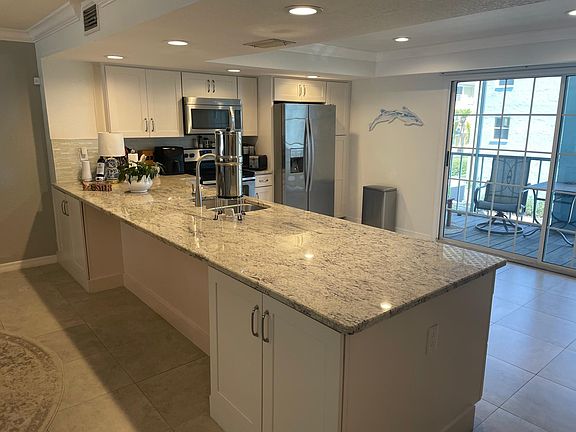 2nd image of 1101 Pinellas Bayway S APT 402