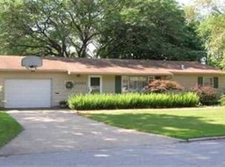 1001 Madison St, Cedar Falls, IA 50613