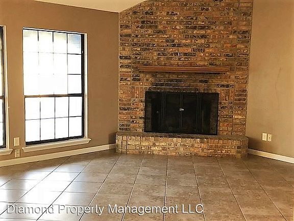 4th image of 5907 Stockwood St