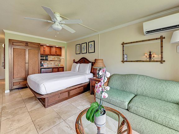 3rd image of 440 Aleka Pl #256