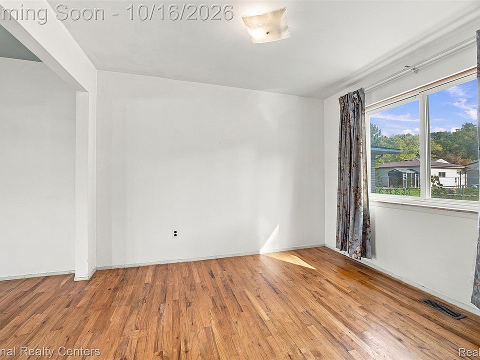 10343 Cherokee St, photo 10