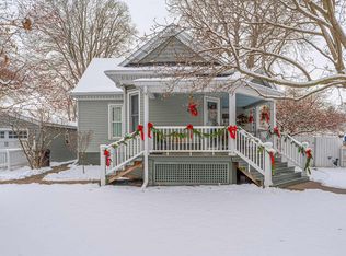 914 Peoria St, Lincoln, IL 62656