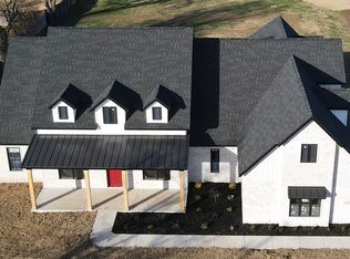 4347 W Pleasant Grove Rd, Rogers, AR 72758