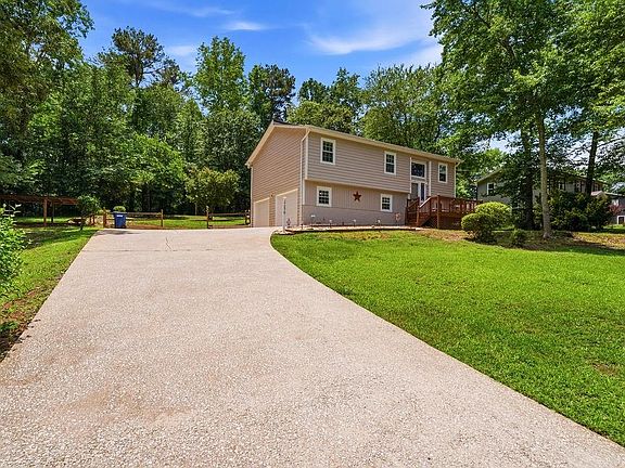 3rd image of 7270 Valley Dr