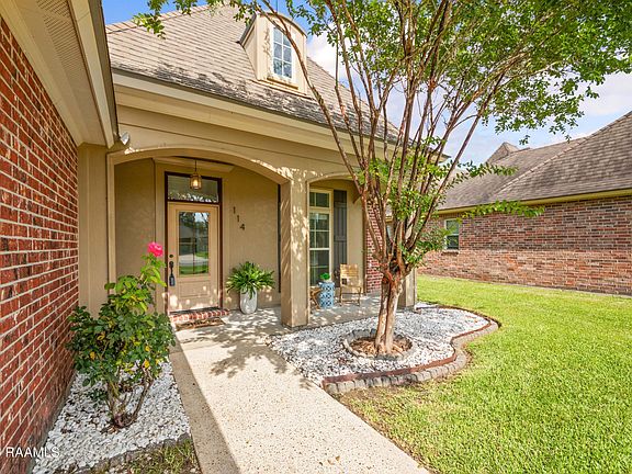 4th image of 114 Hacienda Ln