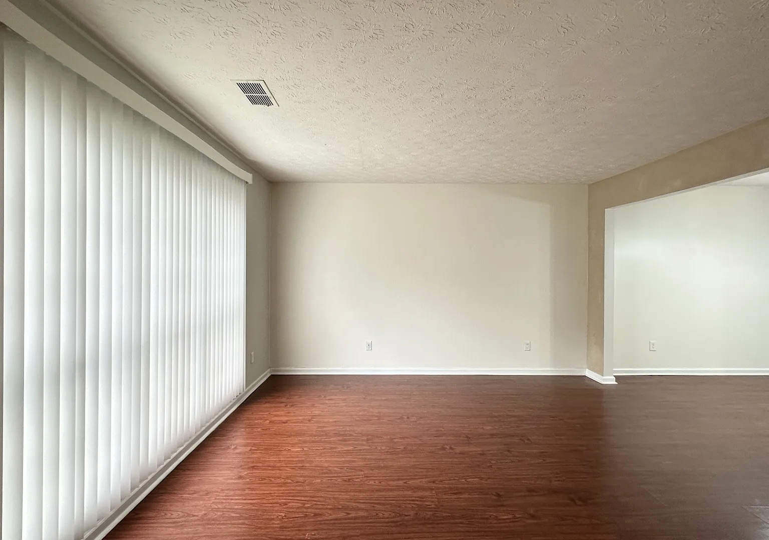 3 bed, 1703 sqft, $2,000 — Photo 3
