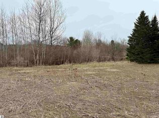 Gleaner Hall Rd, Kingsley, MI 49649