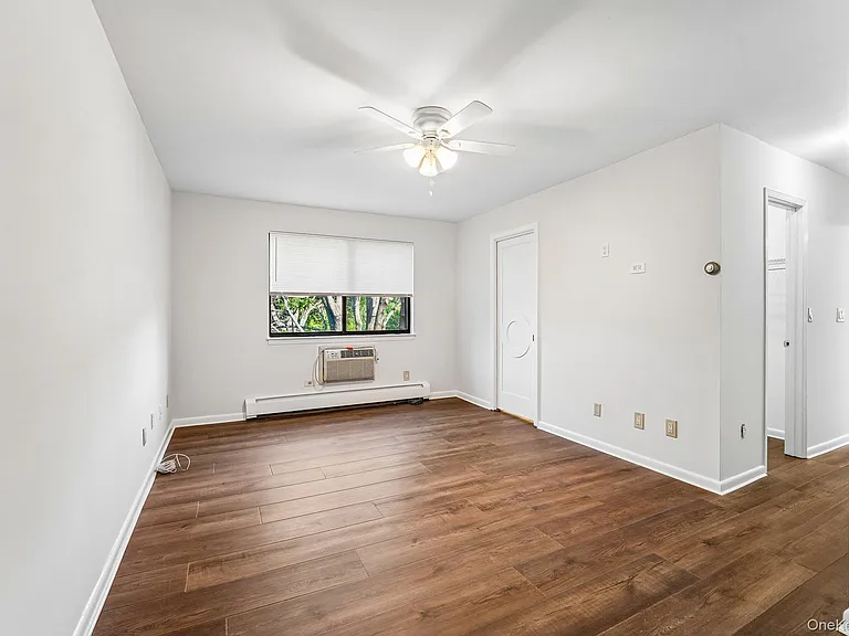 500 Central Park Ave #237 — Photo 13