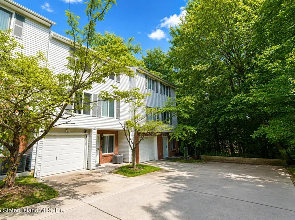 176 Ilyssa Way, Staten Island, NY 10312