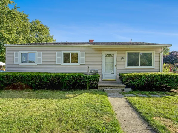 1276 Hunter Ave, Ypsilanti, MI 48198